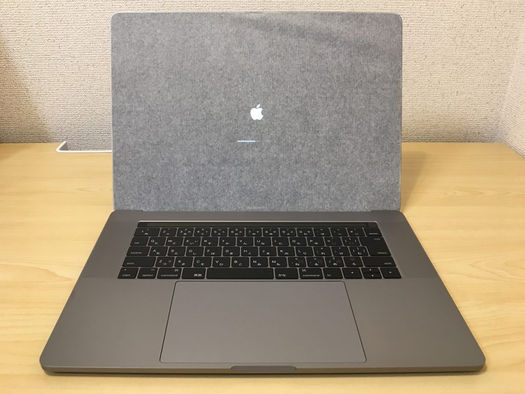 MacBook Pro2016 15インチ