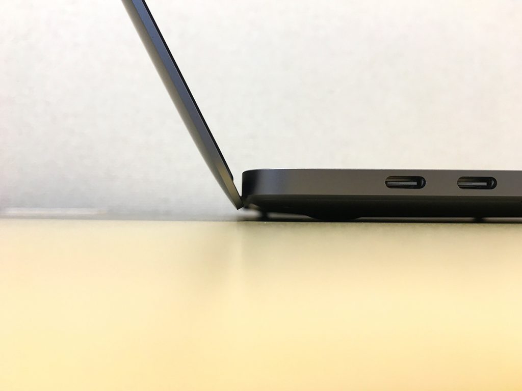 MacBook Pro2016横ディスプレイヒンジ